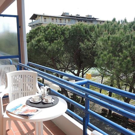 Nice Apartment With Terrace Next To The Sea Bibione Buitenkant foto