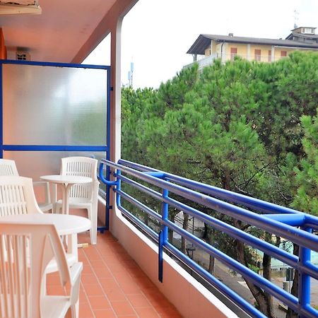 Nice Apartment With Terrace Next To The Sea Bibione Buitenkant foto