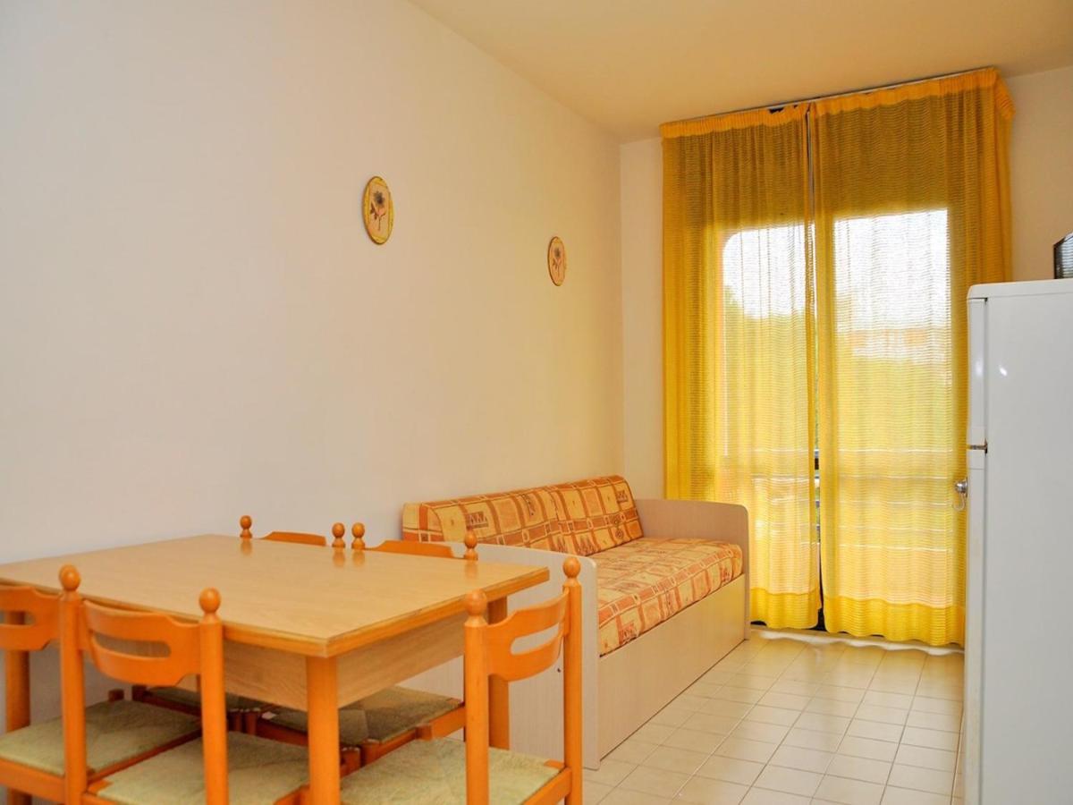 Nice Apartment With Terrace Next To The Sea Bibione Buitenkant foto