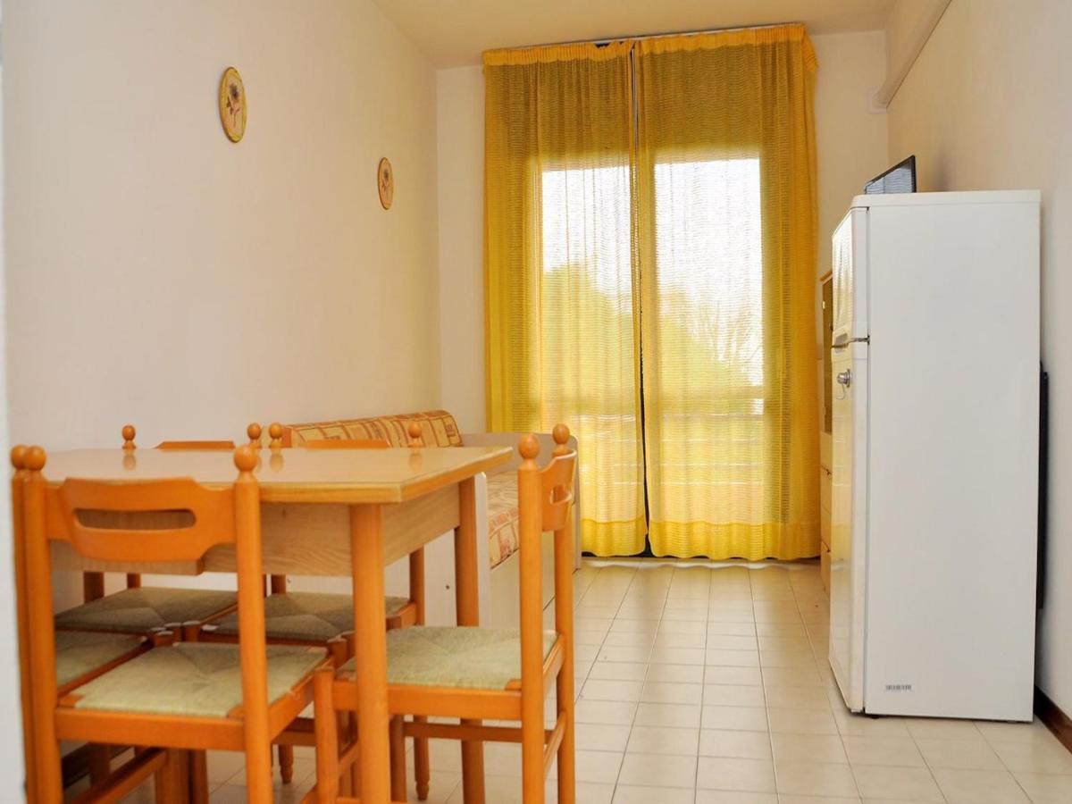 Nice Apartment With Terrace Next To The Sea Bibione Buitenkant foto