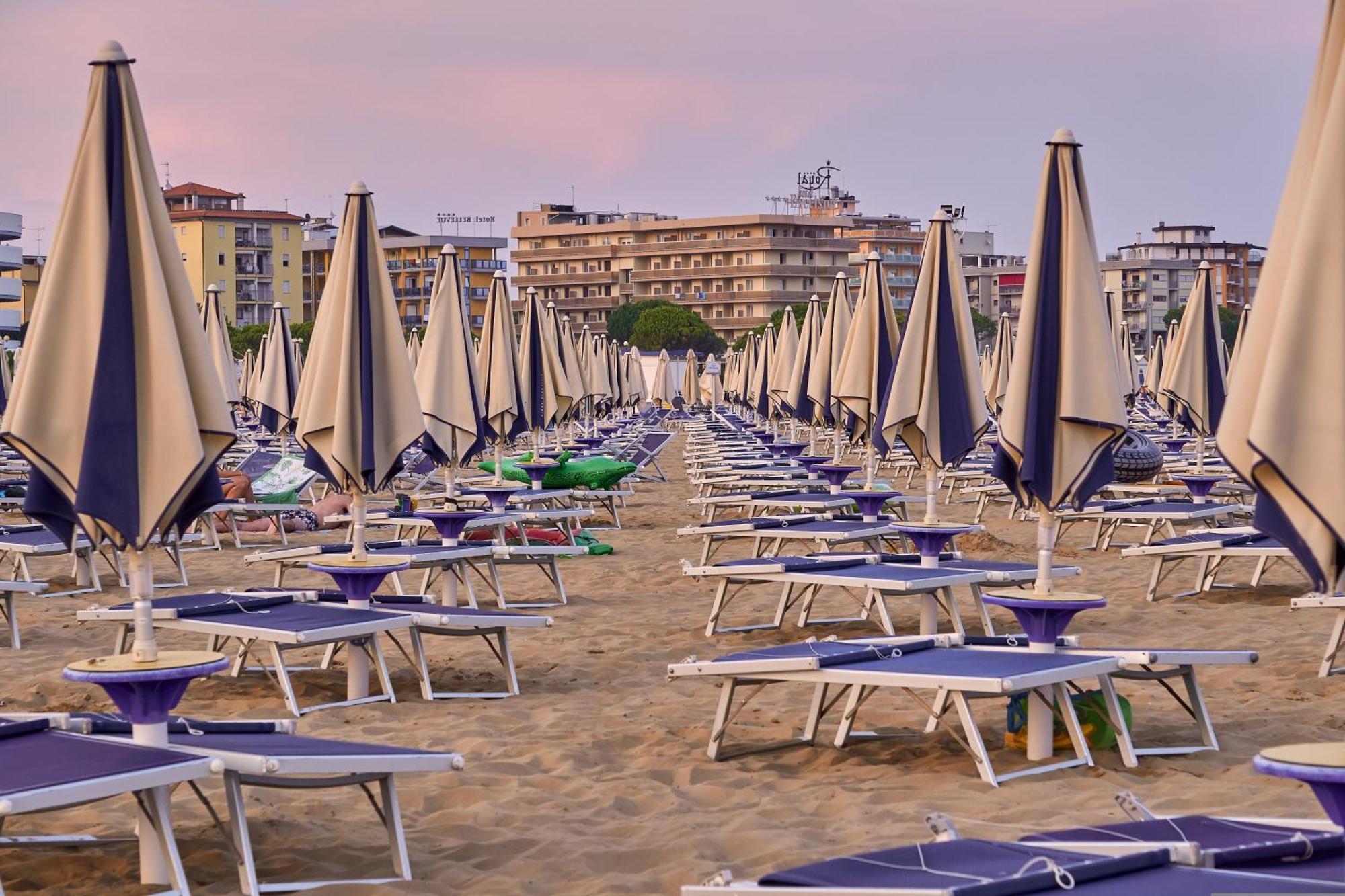 Nice Apartment With Terrace Next To The Sea Bibione Buitenkant foto