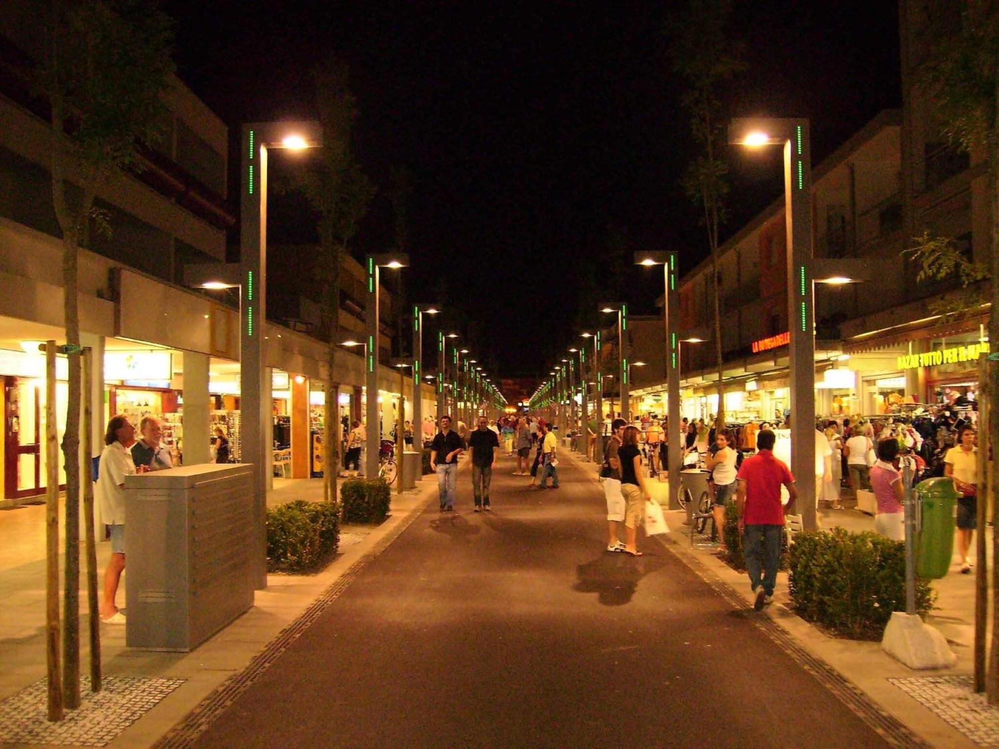 Nice Apartment With Terrace Next To The Sea Bibione Buitenkant foto